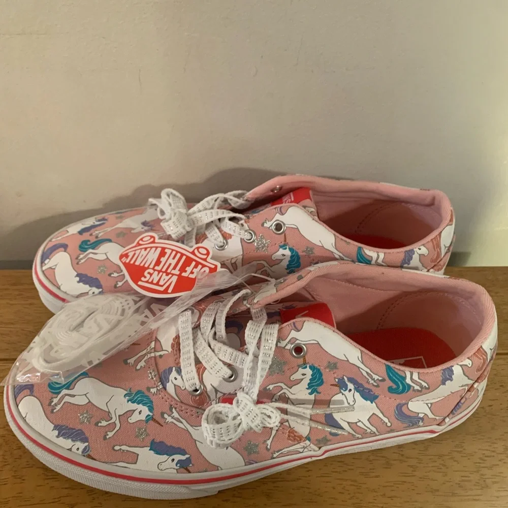 Vans Doheny Unicorn Powder Pink NWT Kids Size 6 Fits Women Size 7